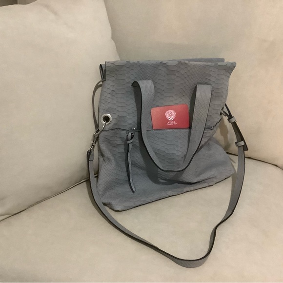 New Leather Snake print Grey Vince Camuto HandBag - Picture 2 of 8